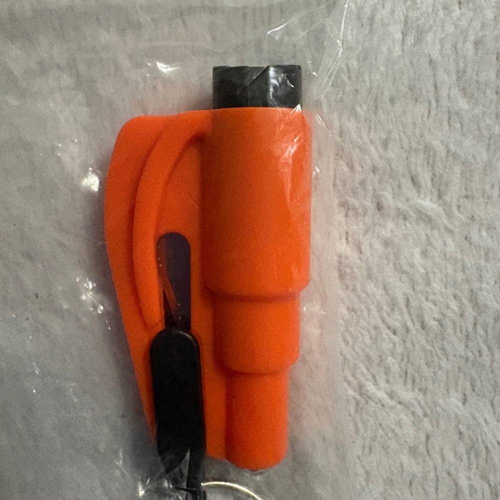 Multi-Color Emergency Keychain Tool Set - Picture 6 of 7